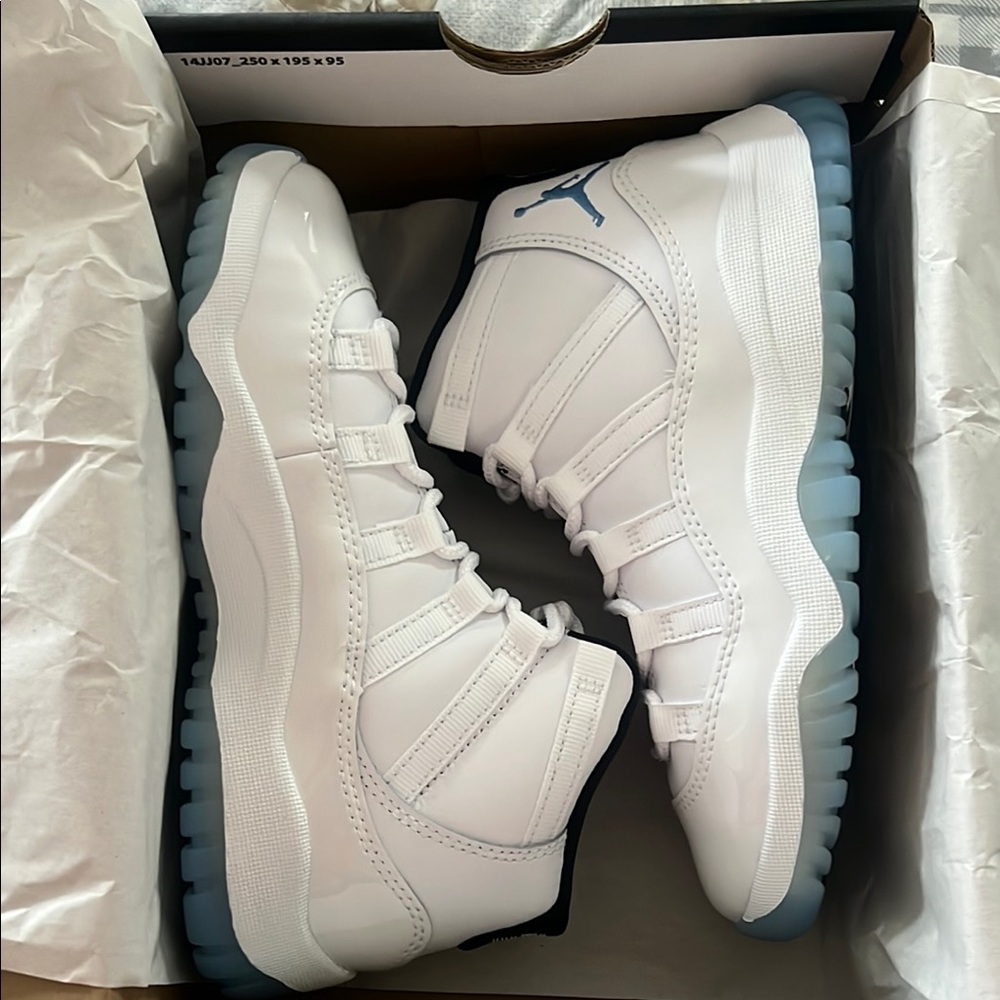 Jordan 11 retro 1Y